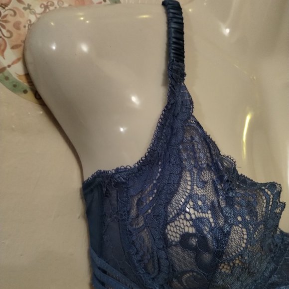 Guoeappa (36B)  Royal Blue Lace Two Piece Lingerie Set - Picture 3 of 9